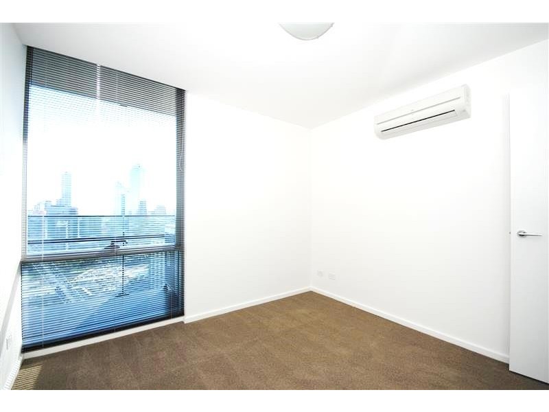 REF 24323/241 City Road, Southbank VIC 3006