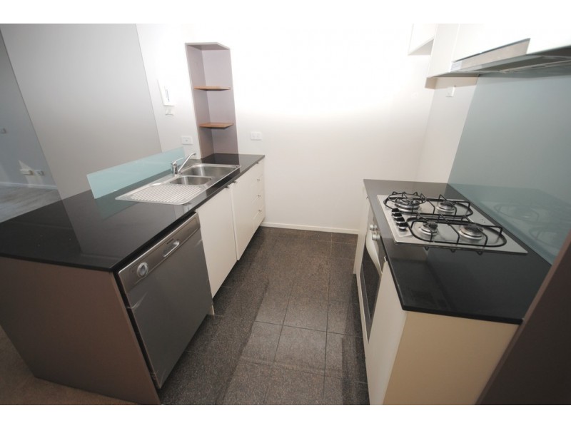 REF 24327/100 Kavanagh Street, Southbank VIC 3006