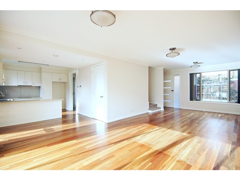 2/66 Fisher Street, Malvern East VIC 3145