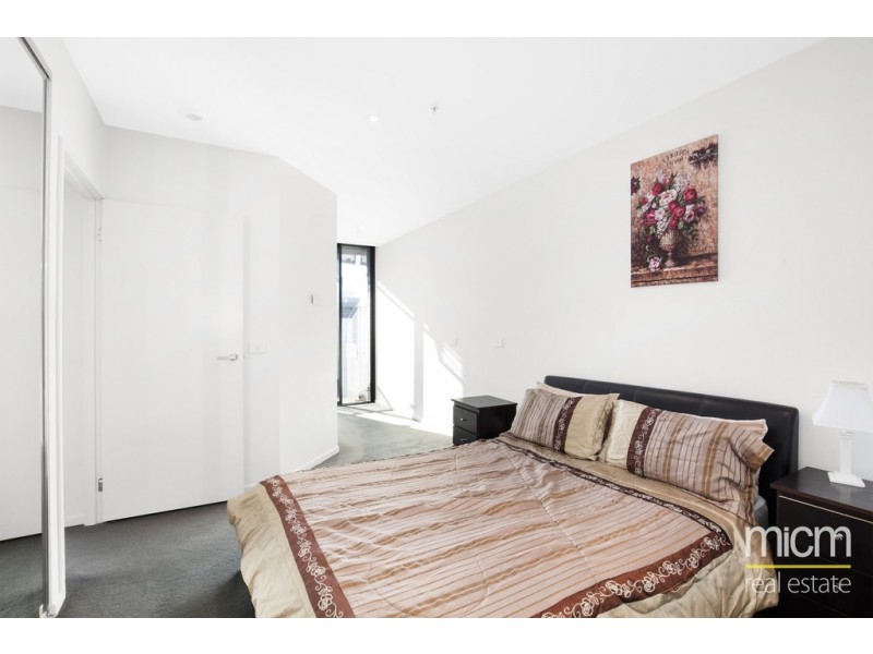 1305/8 Waterview Walk, Docklands VIC 3008