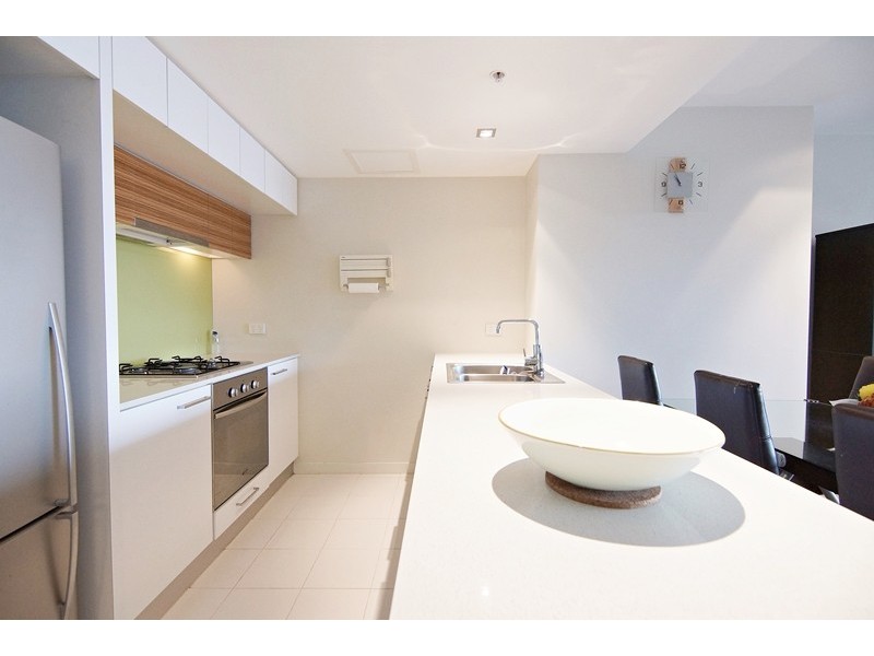 1105/100 Harbour Esplanade, Docklands VIC 3008