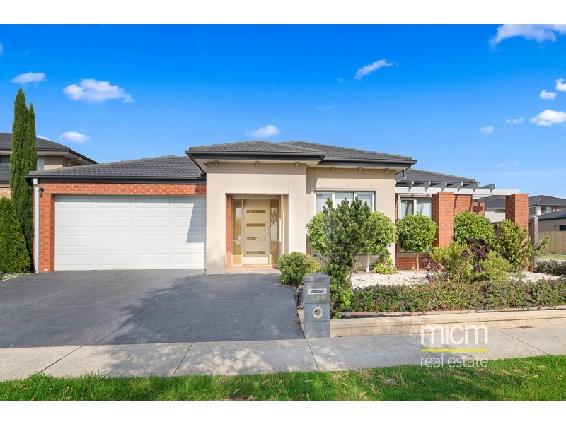 332 Boardwalk Boulevard, Point Cook VIC 3030