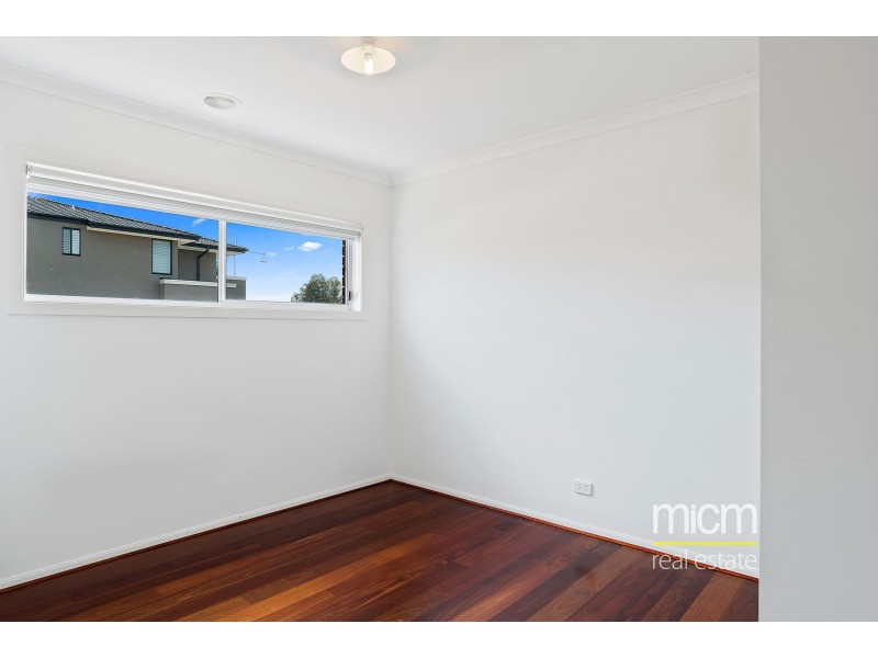 332 Boardwalk Boulevard, Point Cook VIC 3030