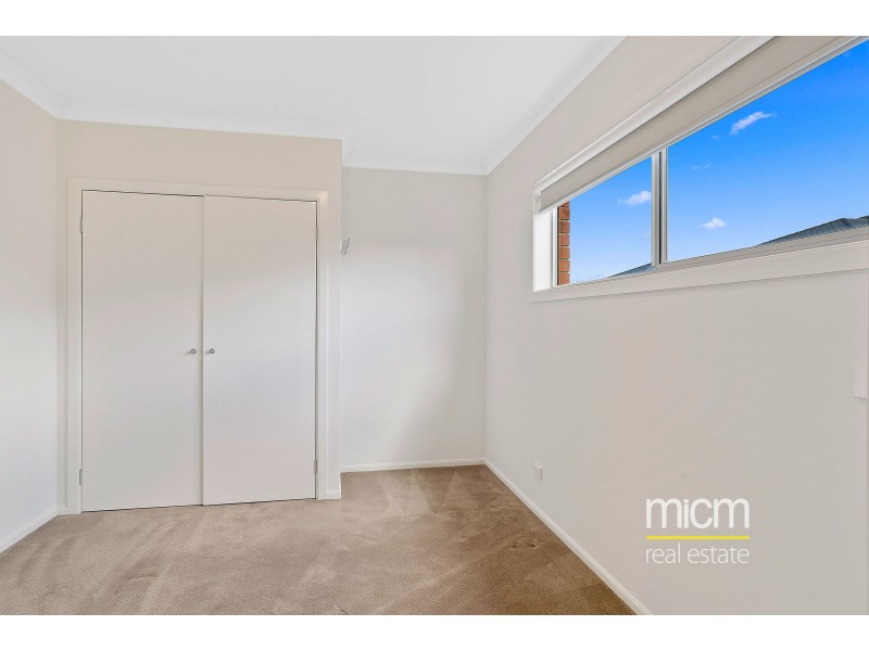 332 Boardwalk Boulevard, Point Cook VIC 3030