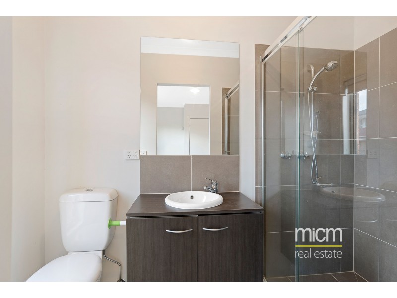 332 Boardwalk Boulevard, Point Cook VIC 3030