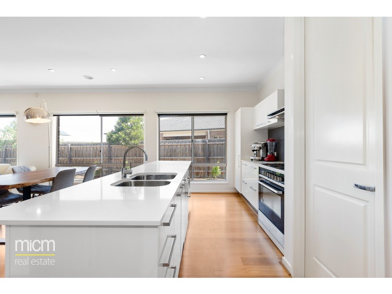 5 Willowherb Way, Point Cook VIC 3030
