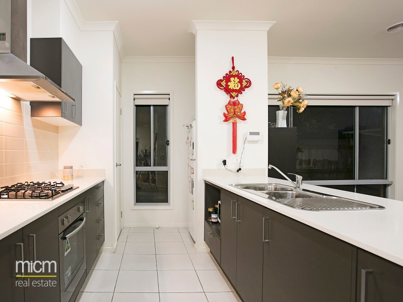 30 Fireside Avenue, Point Cook VIC 3030