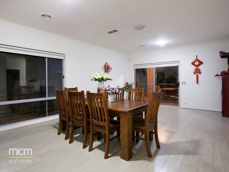 30 Fireside Avenue, Point Cook VIC 3030