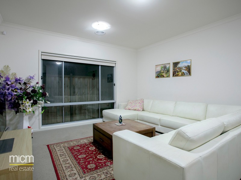 30 Fireside Avenue, Point Cook VIC 3030