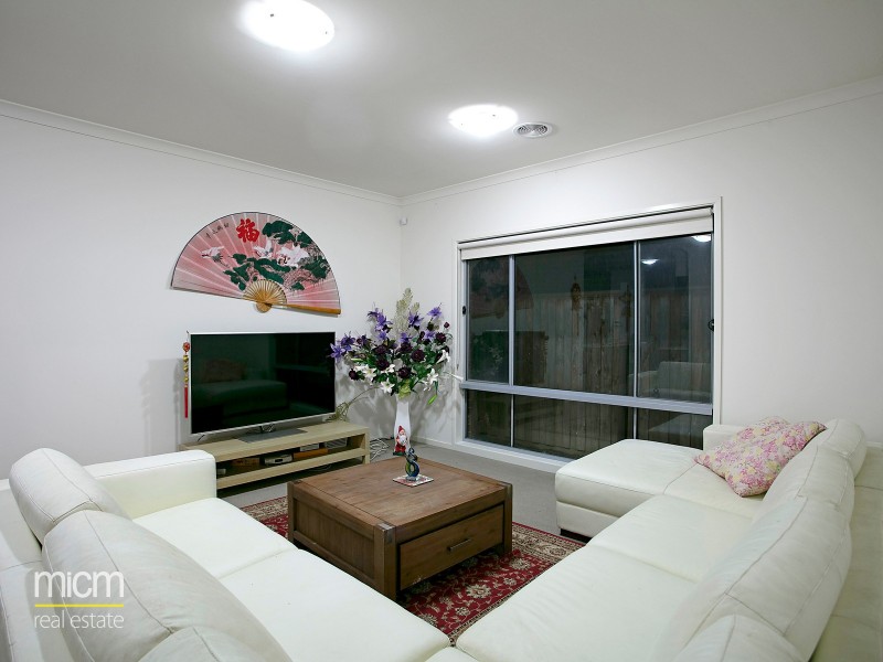 30 Fireside Avenue, Point Cook VIC 3030