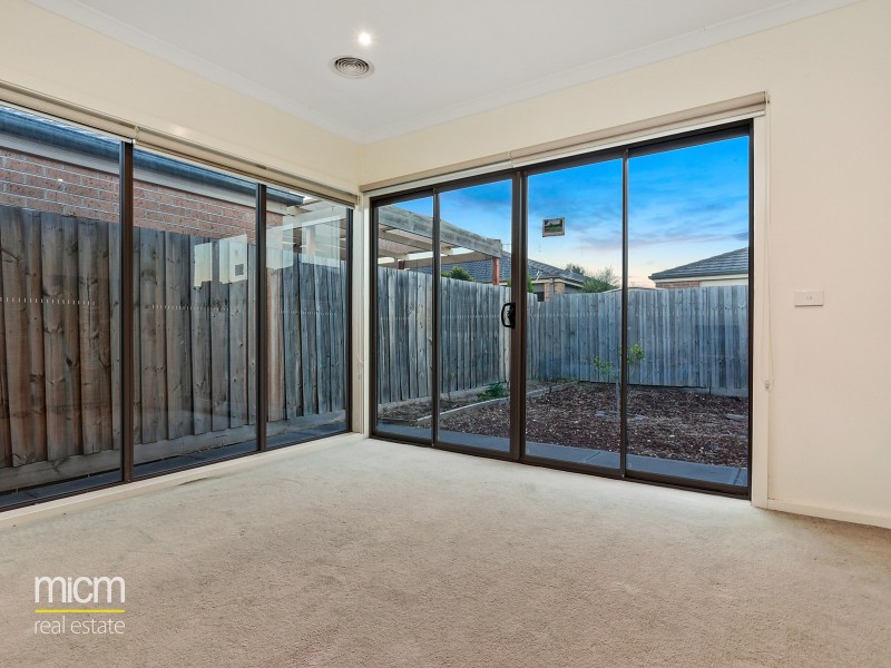 16 Lomandra Street, Point Cook VIC 3030