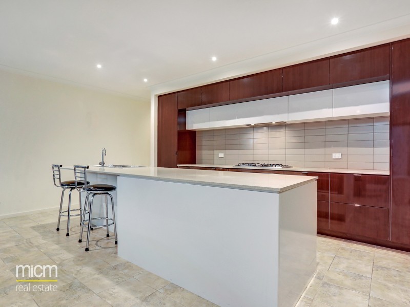 16 Lomandra Street, Point Cook VIC 3030
