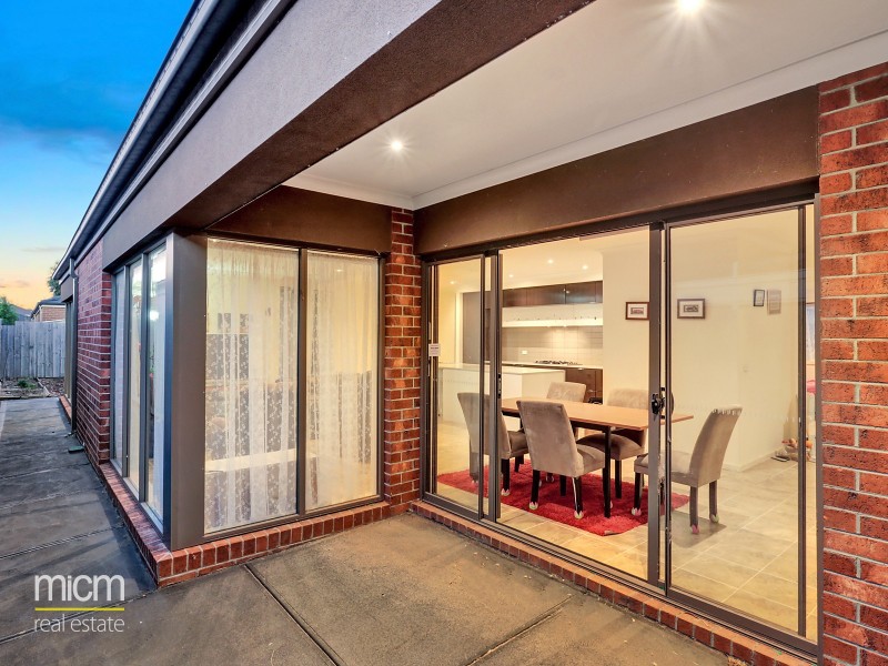 16 Lomandra Street, Point Cook VIC 3030