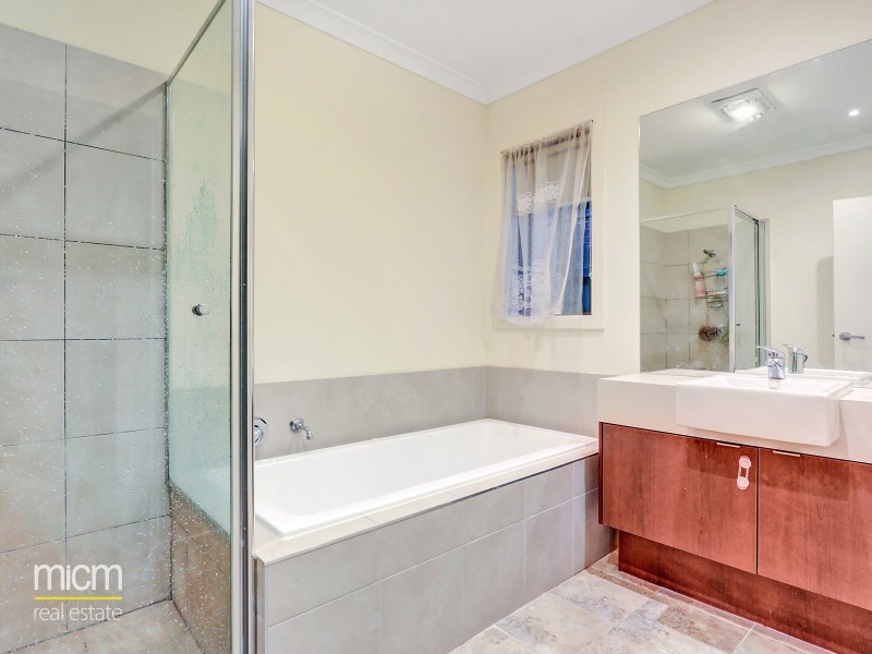 16 Lomandra Street, Point Cook VIC 3030