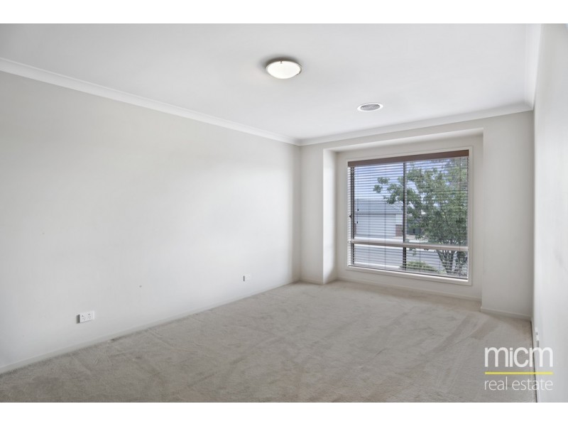16 Montezuma Avenue, Truganina VIC 3029