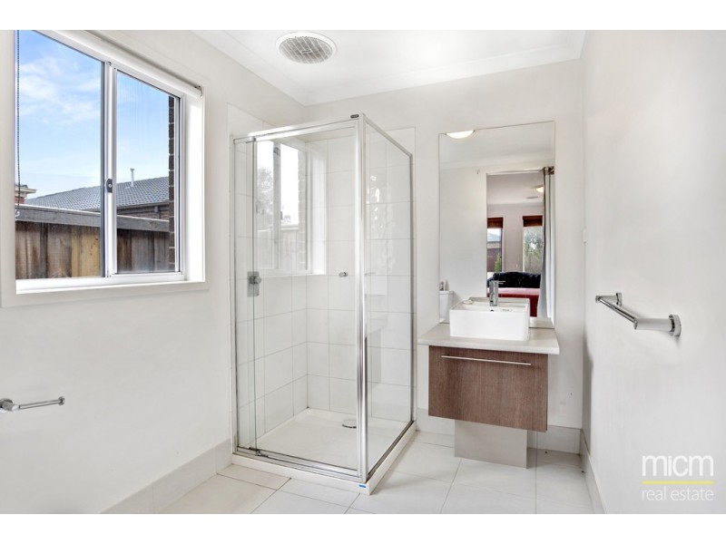 20 Fontana Avenue, Point Cook VIC 3030