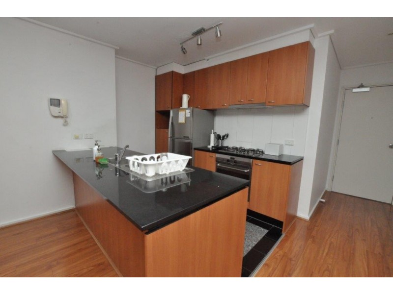 REF 24387/163 City Road, Southbank VIC 3006