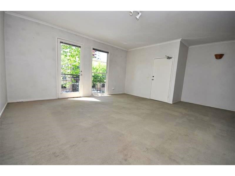 REF 24391/118 Dodds Street, Southbank VIC 3006