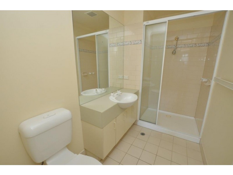 REF 24397/102 Wells Street, Southbank VIC 3006