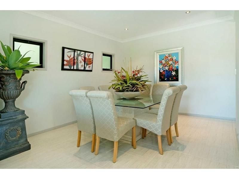 2523 Gracemere Cct Nth, Hope Island QLD 4212