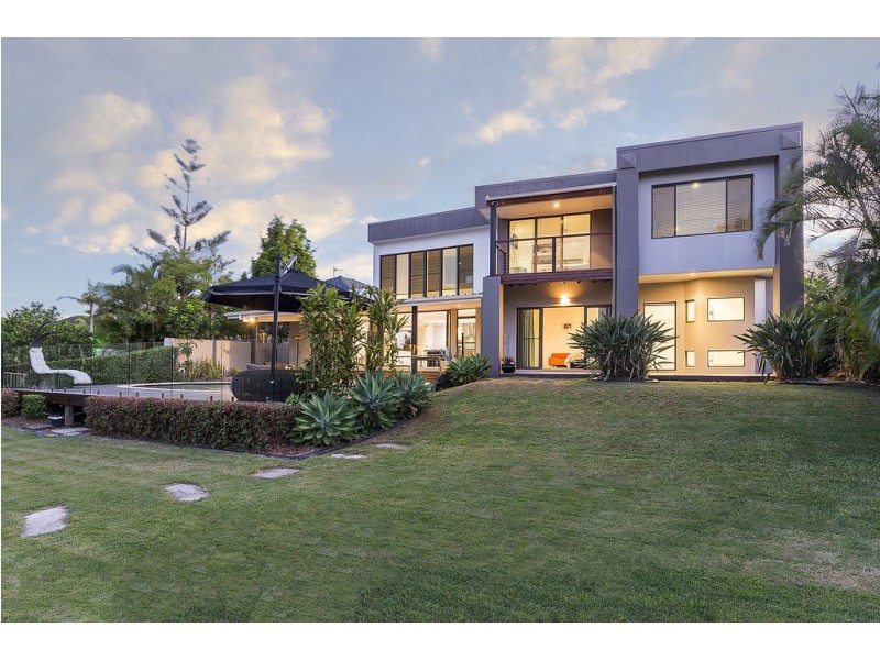 23 Champagne Blvd, Helensvale QLD 4212