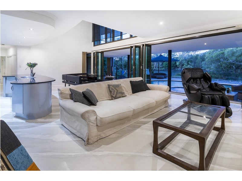 23 Champagne Blvd, Helensvale QLD 4212