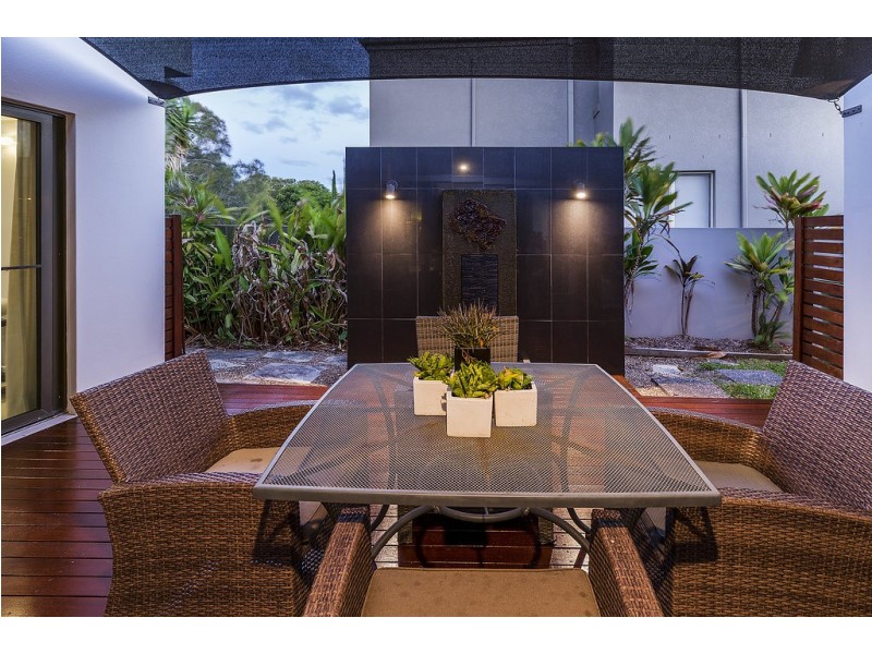 23 Champagne Blvd, Helensvale QLD 4212