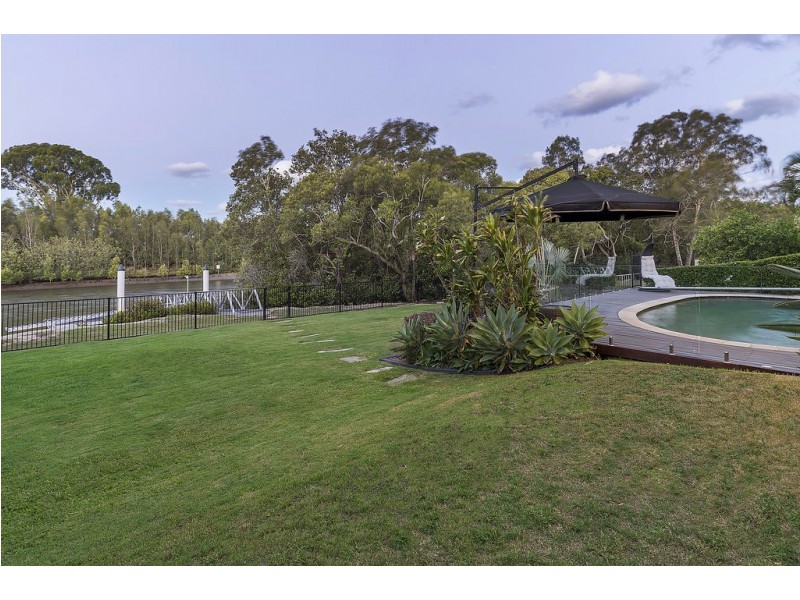 23 Champagne Blvd, Helensvale QLD 4212