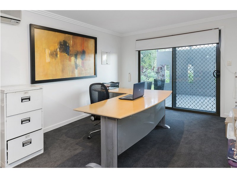 23 Champagne Blvd, Helensvale QLD 4212