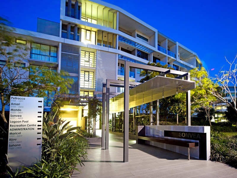 4502/323 Bayview Street, Hollywell QLD 4216