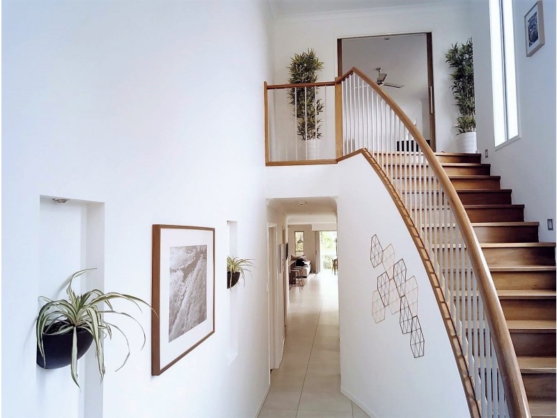 6165 Murten Ct, Hope Island QLD 4212