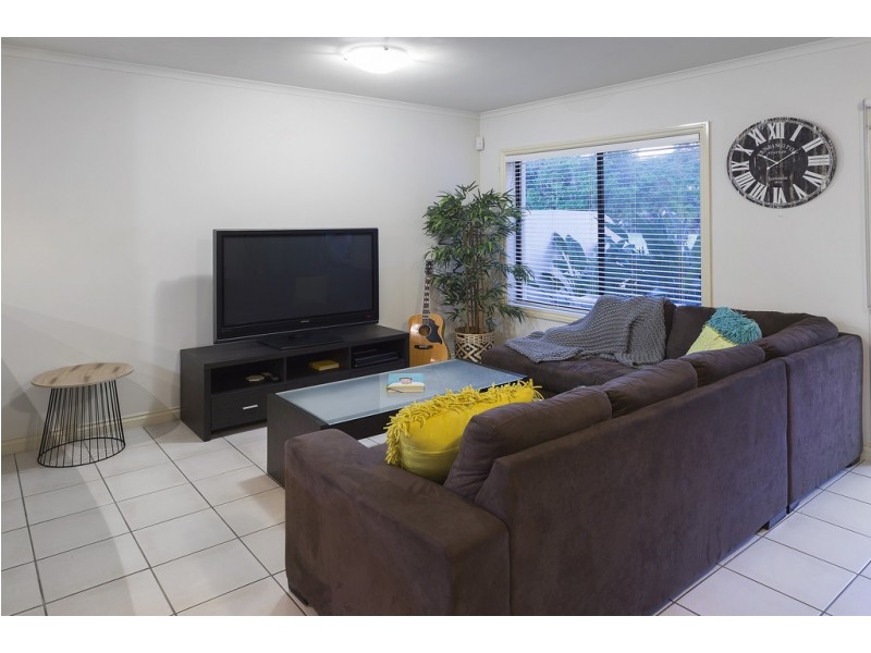 8871 Magnolia Drive East, Hope Island QLD 4212