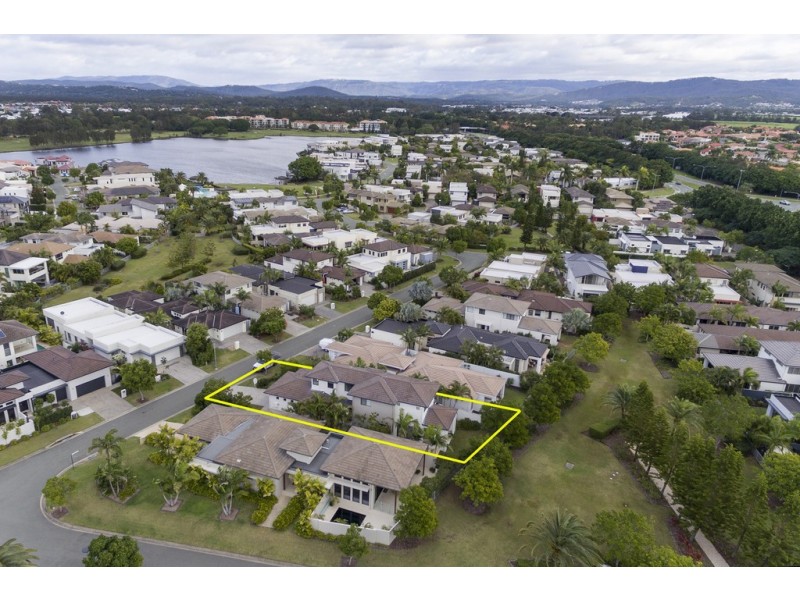 6135 Vico Avenue, Hope Island QLD 4212