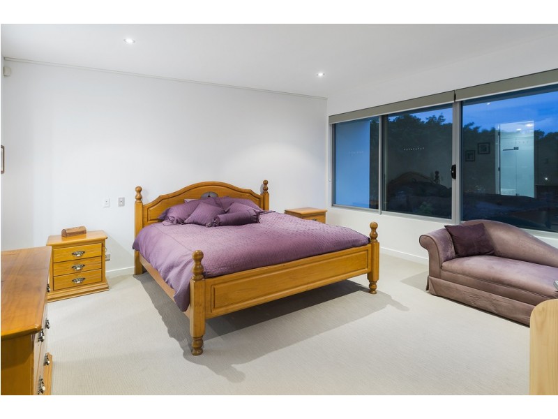 7504 Springfield Drive, Hope Island QLD 4212