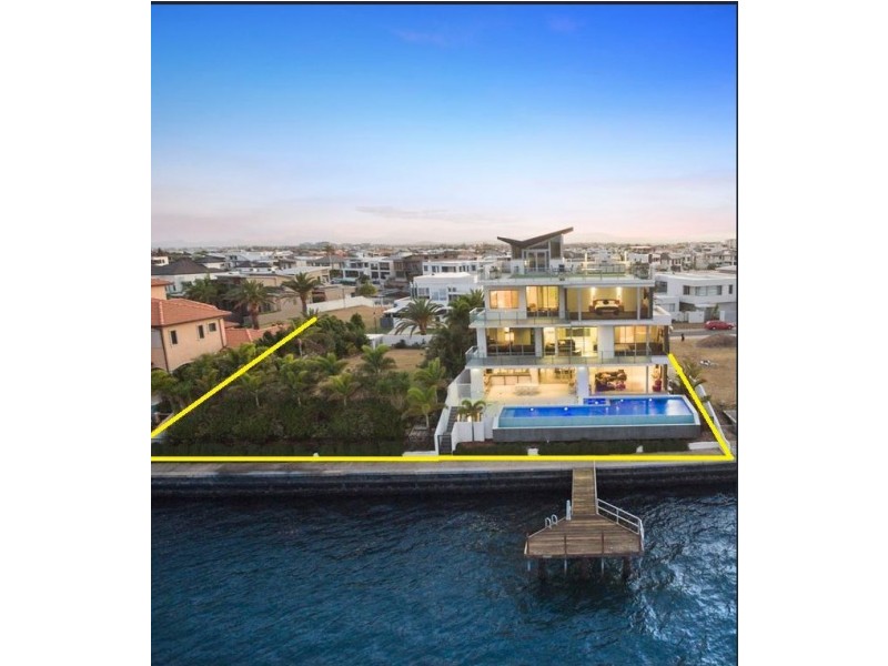 46 Knightsbridge Parade East, Sovereign Islands QLD 4216