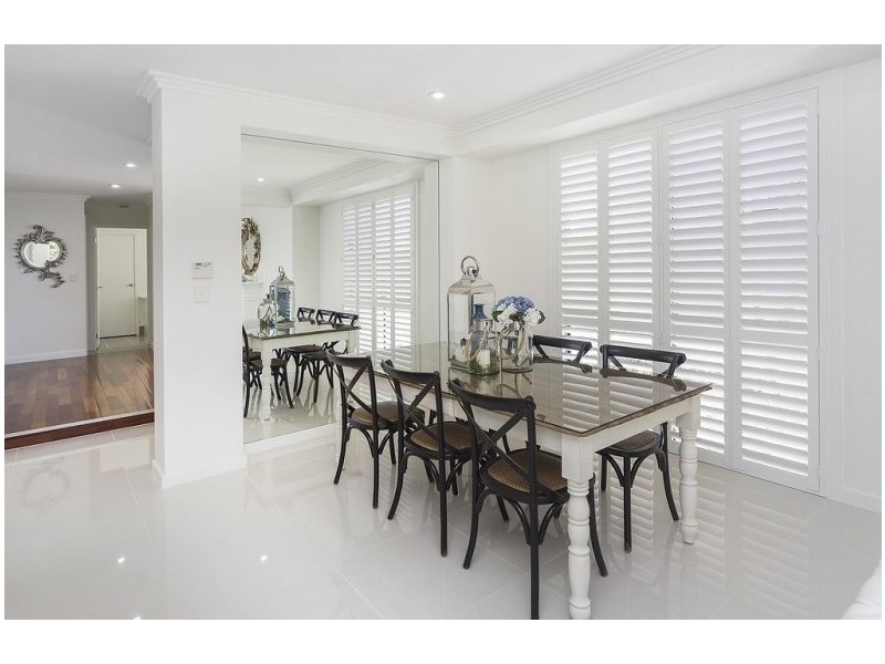 6157 Bolsena Cct, Hope Island QLD 4212