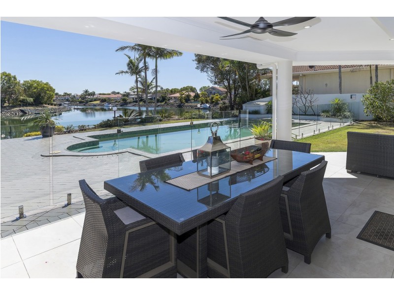 1055 Rosebank Way West, Hope Island QLD 4212