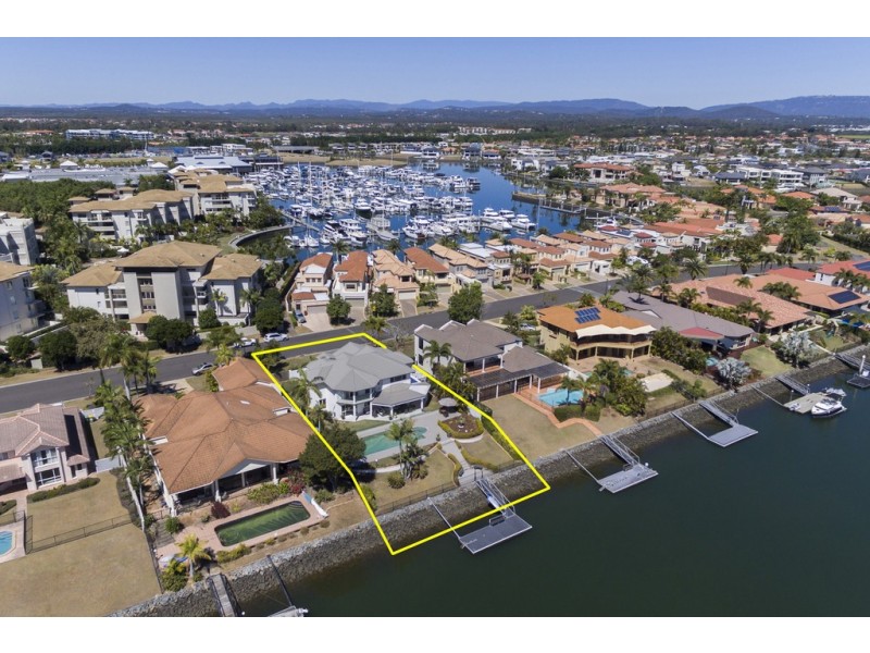 1055 Rosebank Way West, Hope Island QLD 4212