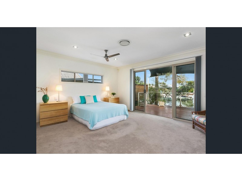 Paradise Point QLD 4216