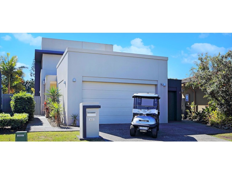 6113 Trasimeno Ave, Hope Island QLD 4212