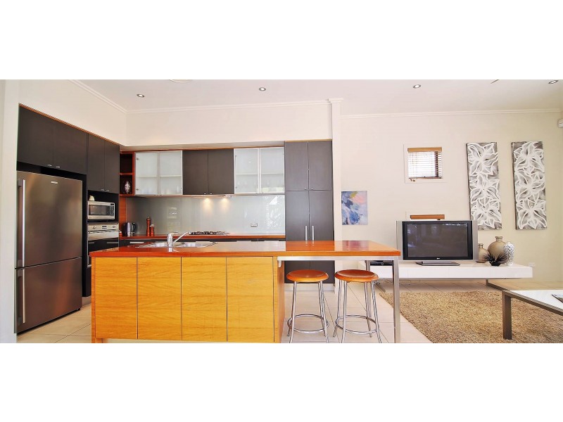 6113 Trasimeno Ave, Hope Island QLD 4212