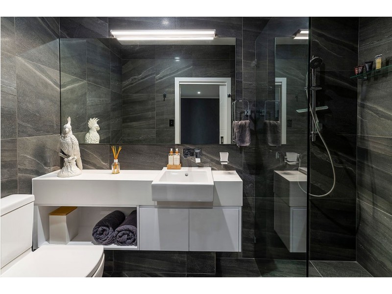 1/60 Caseys Road, Hope Island QLD 4212