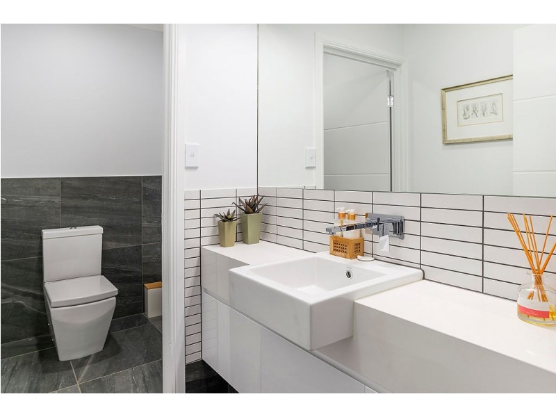 1/60 Caseys Road, Hope Island QLD 4212