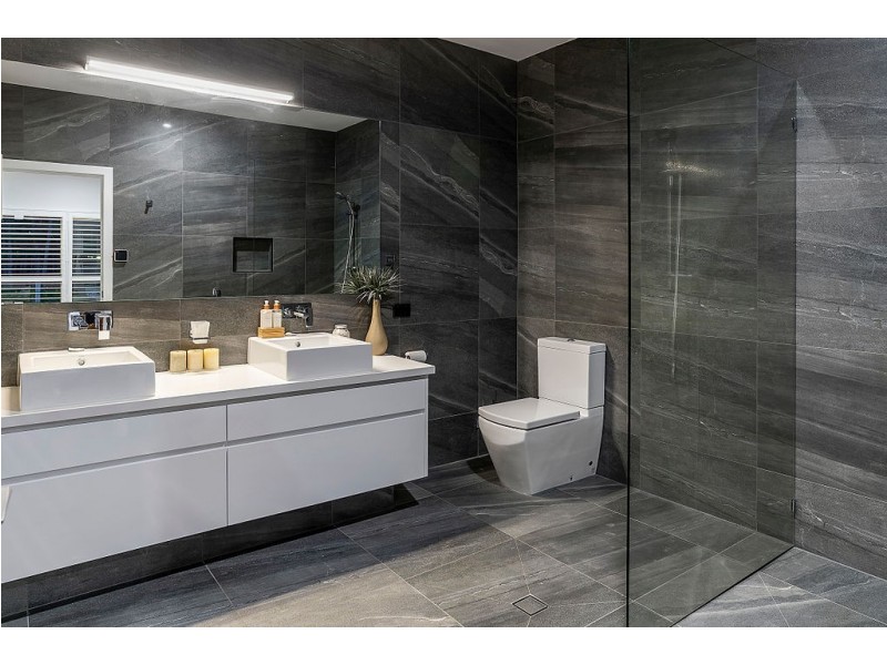 1/60 Caseys Road, Hope Island QLD 4212