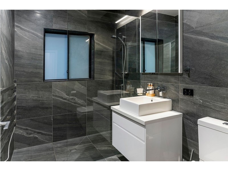 1/60 Caseys Road, Hope Island QLD 4212