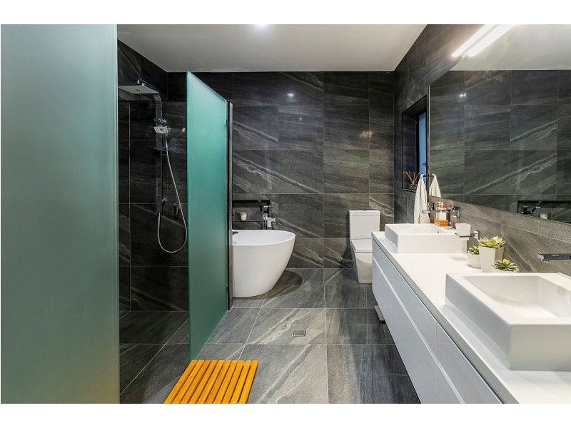 1/60 Caseys Road, Hope Island QLD 4212