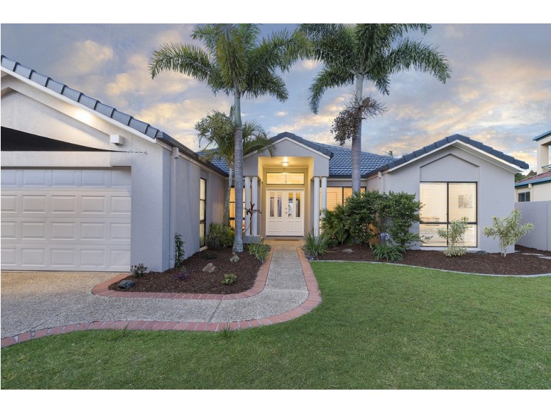 16 Serenity Boulevard, Helensvale QLD 4212