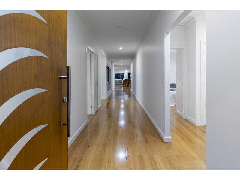 35 Southaven Drive, Helensvale QLD 4212