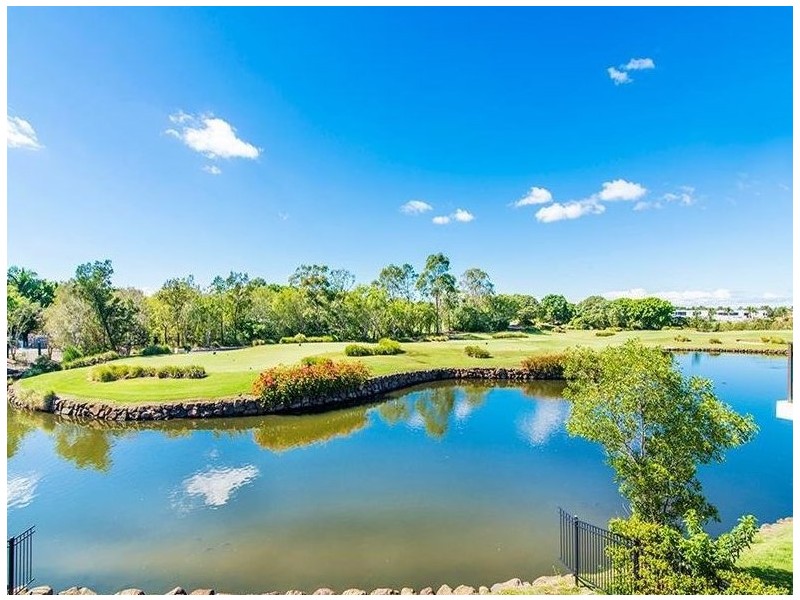 7505 Springfield Drive, Hope Island QLD 4212