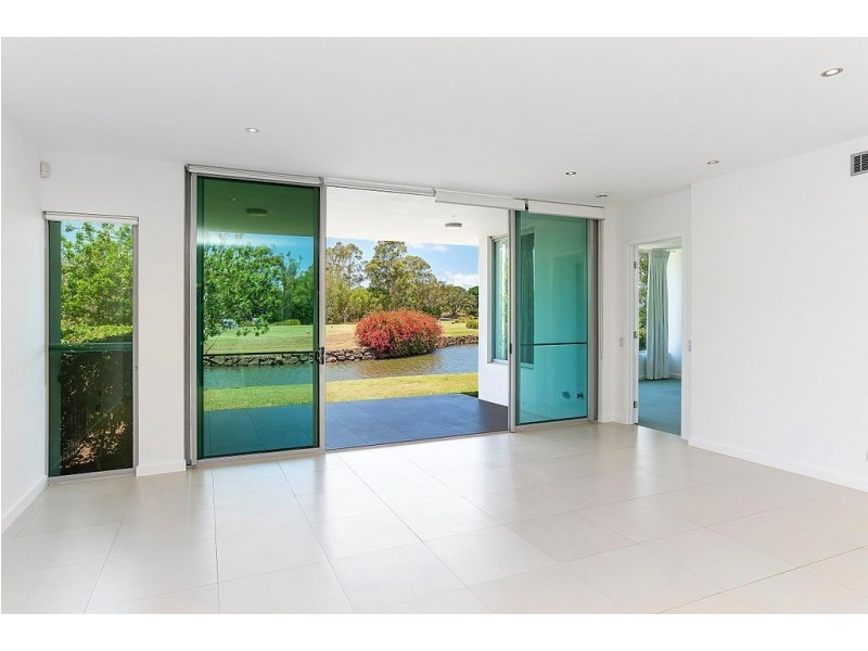 7505 Springfield Drive, Hope Island QLD 4212
